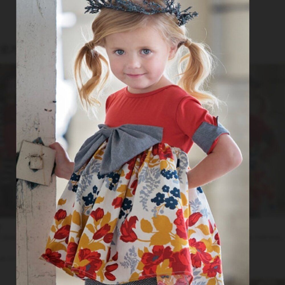 Persnickety Red and Gray short sleeve floral dress size 2